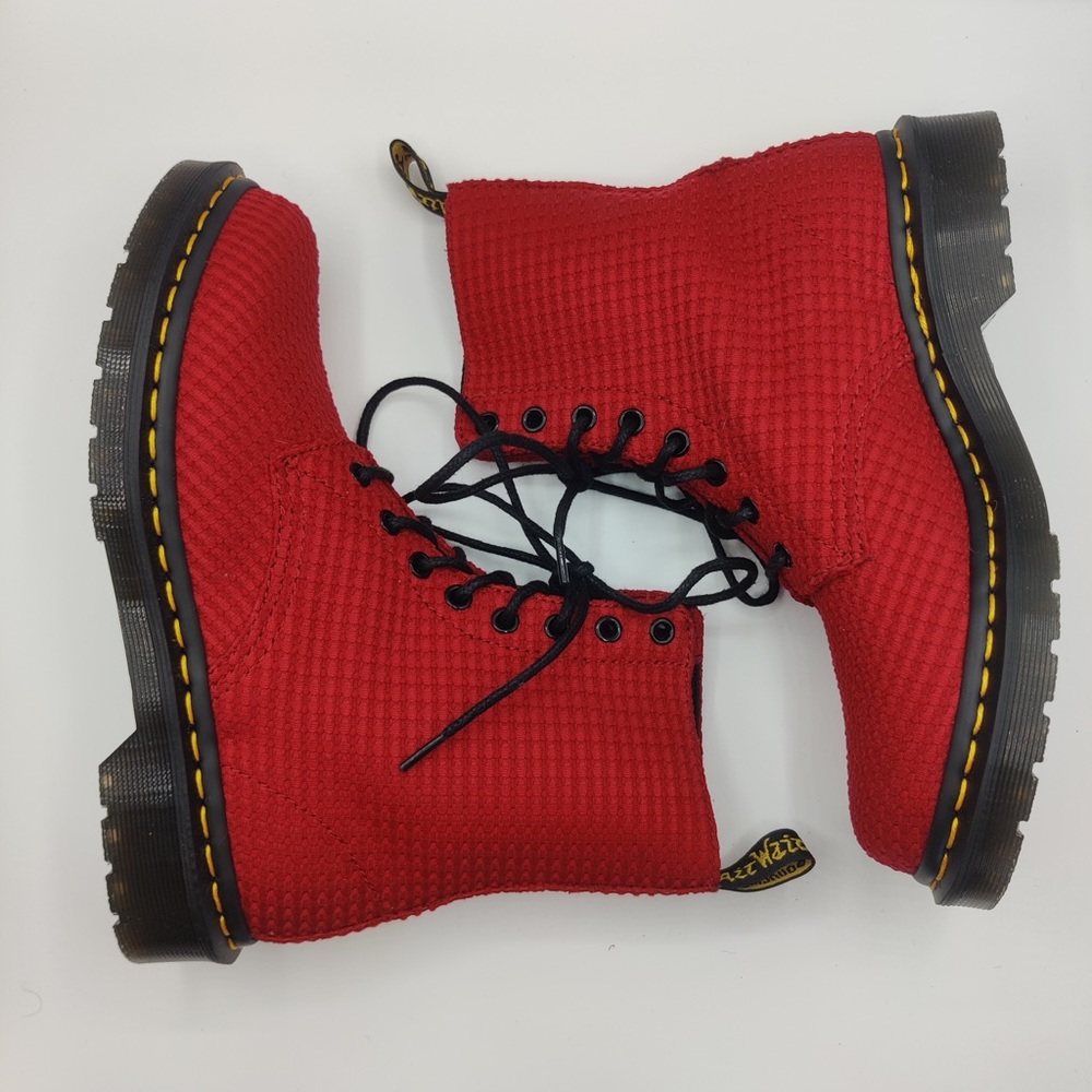 Dr. Martens size 8 women’s waffle weave 8-eye boot in Red Cloth
